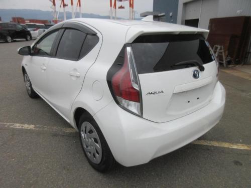 TOYOTA AQUA S PUSH WHITE 2017
